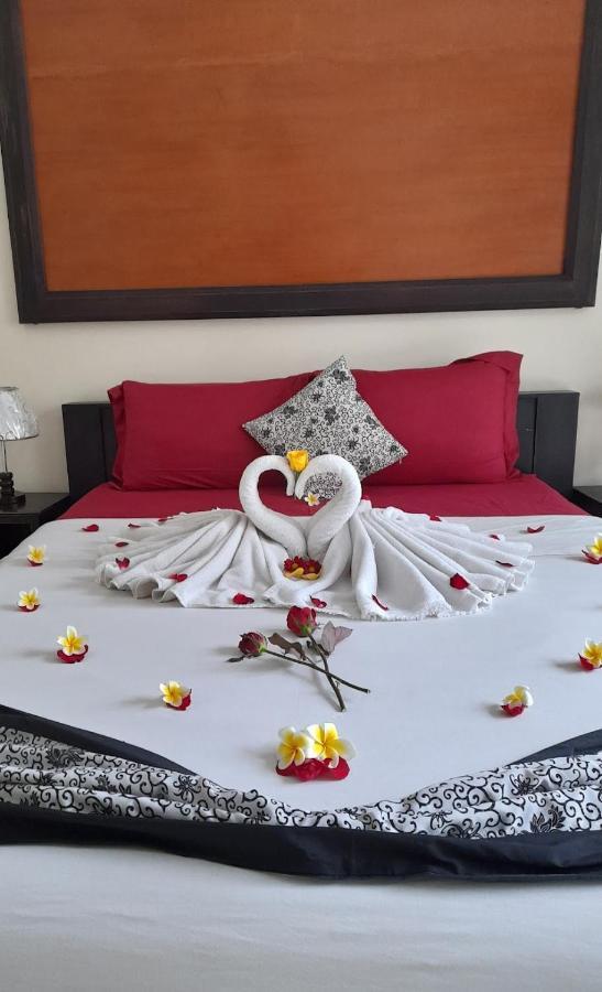 The Kayuputih Villa Lovina Eksteriør bilde