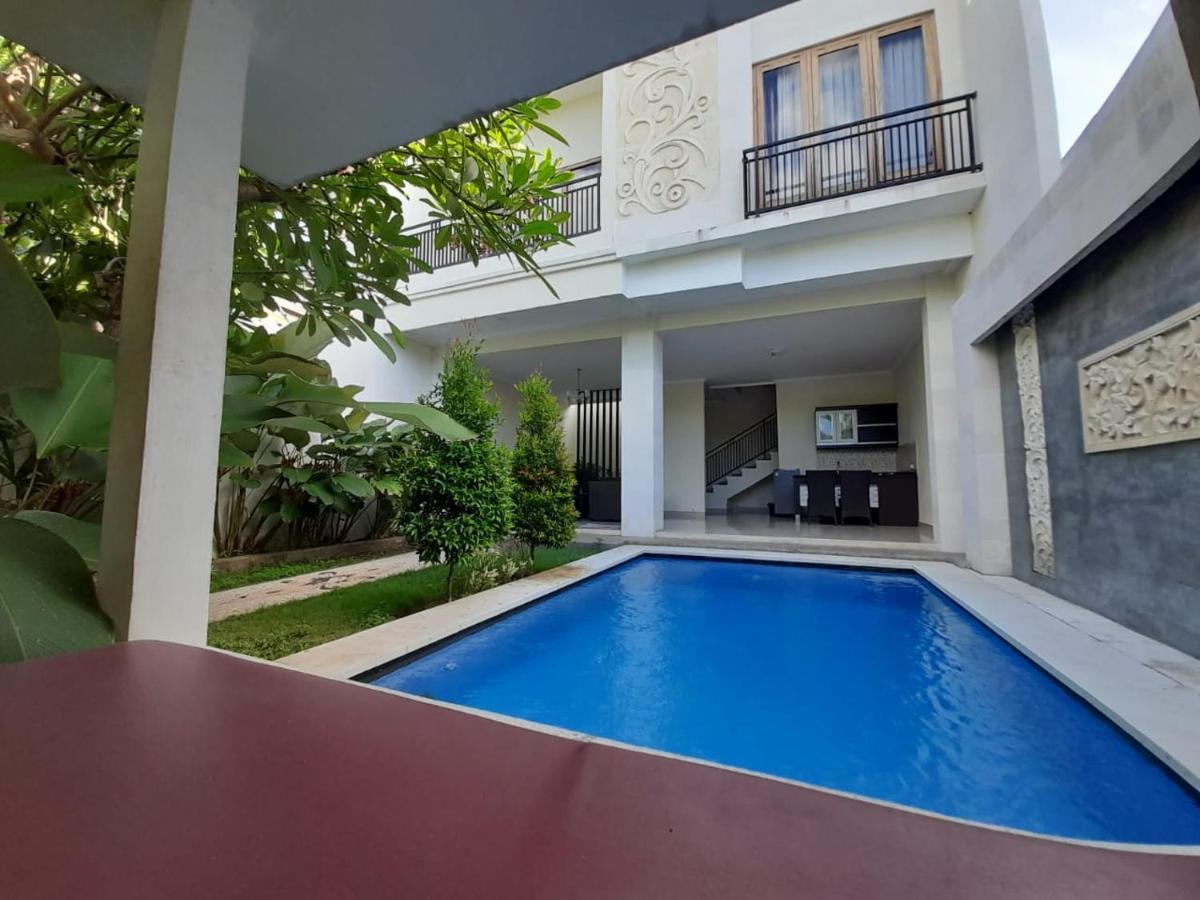 The Kayuputih Villa Lovina Eksteriør bilde