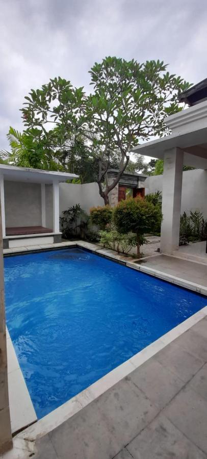 The Kayuputih Villa Lovina Eksteriør bilde