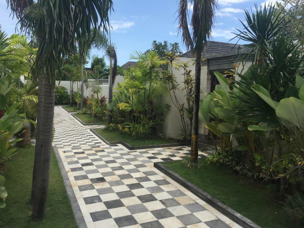 The Kayuputih Villa Lovina Eksteriør bilde