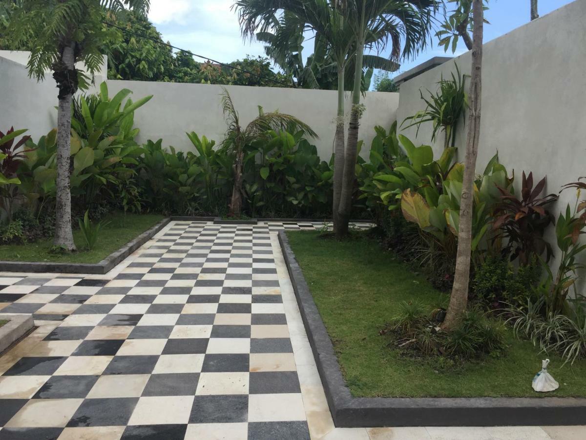 The Kayuputih Villa Lovina Eksteriør bilde