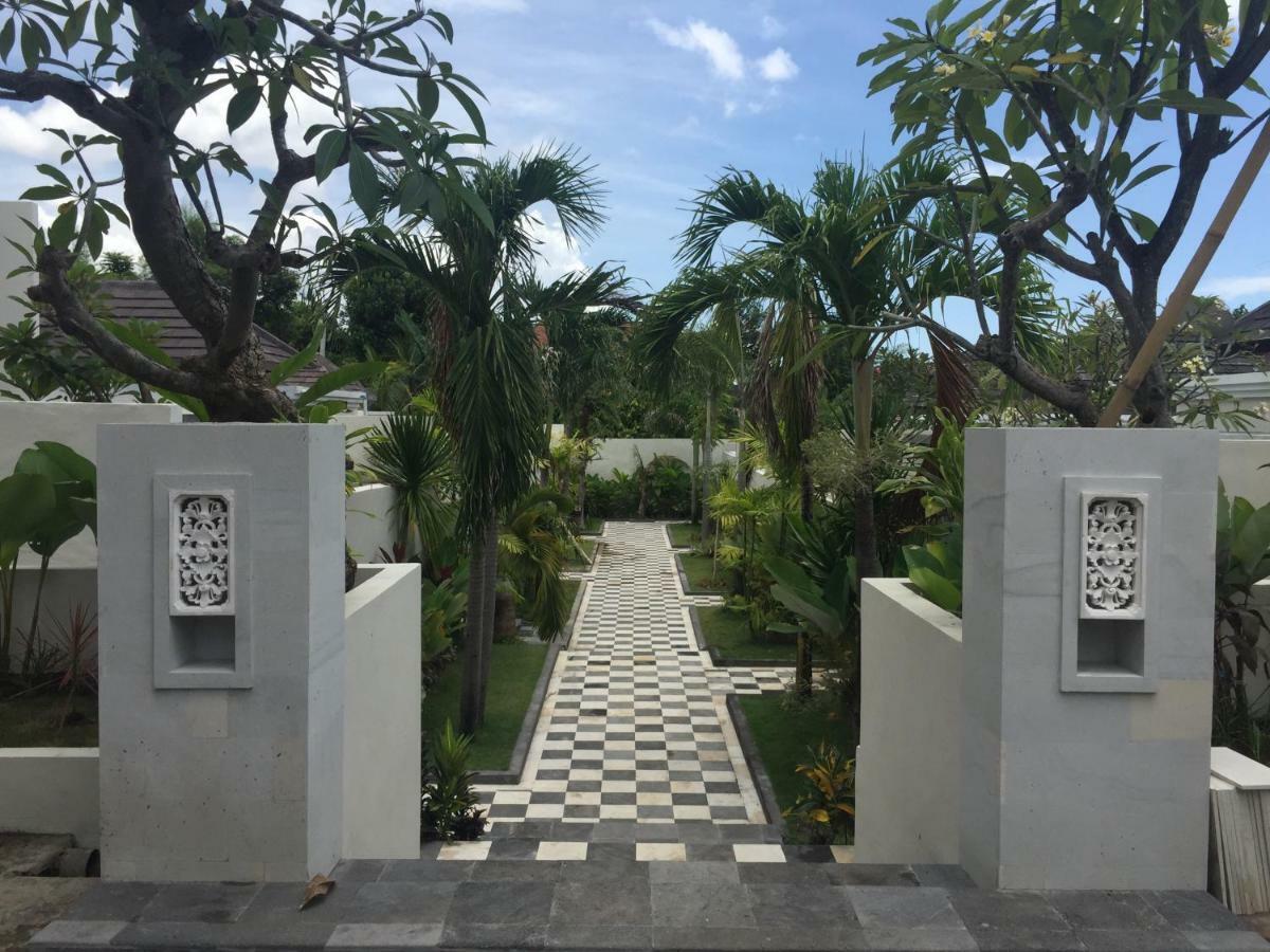 The Kayuputih Villa Lovina Eksteriør bilde